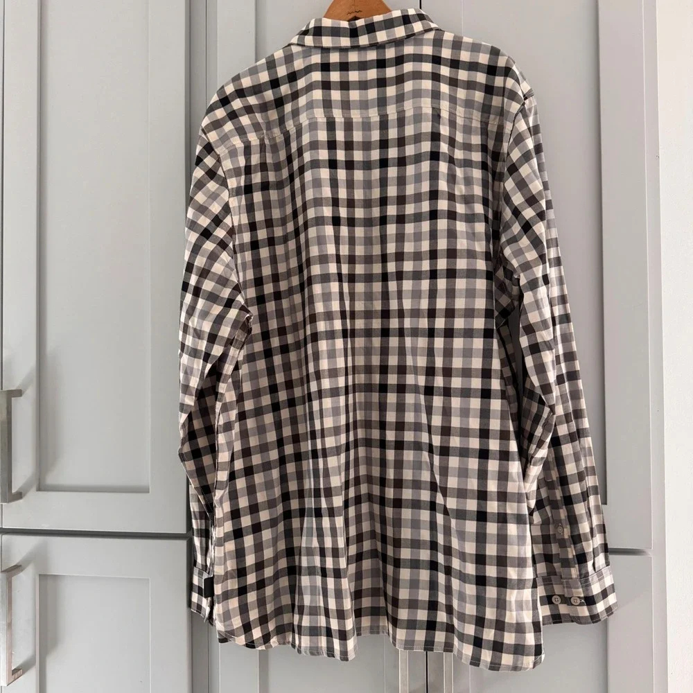 The North Face Mens XXL Black White Gingham Plaid Long Sleeve Button Down Shirt